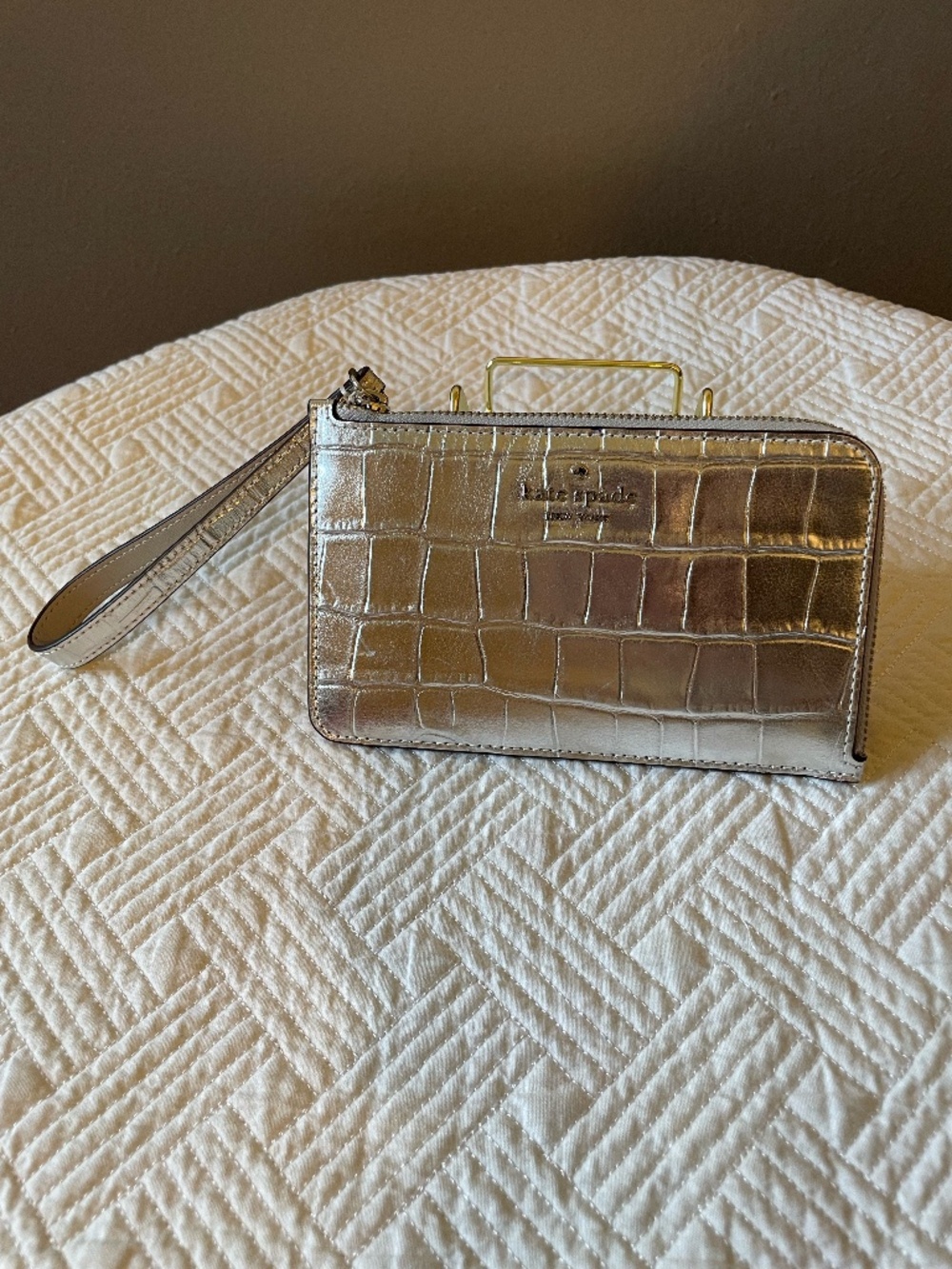 Kate Spade Lucy Croc Embossed Small L-zip card holder wristlet metallic silver